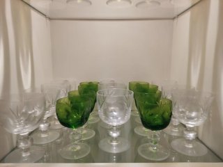 Conjunto 24 copas agua y vino talladas vintage