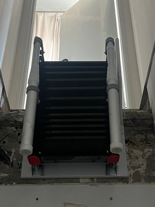 Escalera altillo plegable