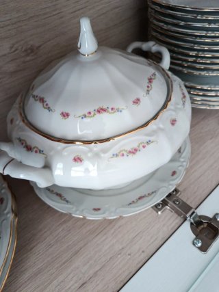 Vajilla de porcelana completa dorada