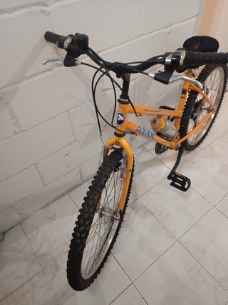 Bicicleta de paseo naranja ATAK