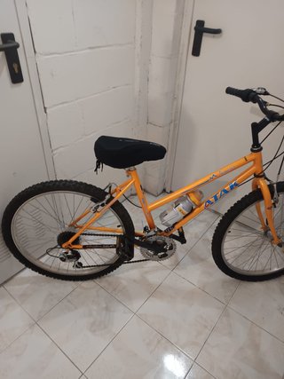 Bicicleta de paseo naranja ATAK