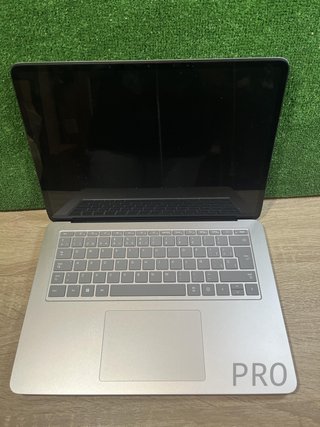 Ordenador Portátil Microsoft Studio 2