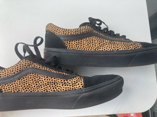 Zapatillas Vans Old Skool Beige/Negro Talla 41