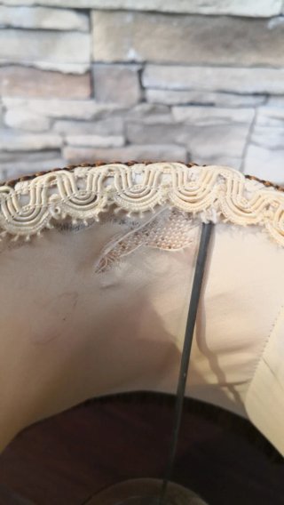 Lámpara de mesa pequeña