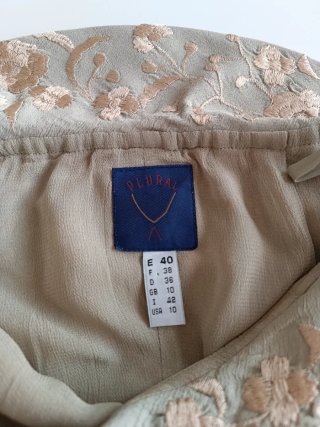 Conjunto Plural bordado top y falda