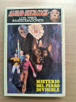 Alfred Hitchcok y los tres investigadores
