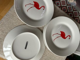 8 platos de postre con dibujo de flameco