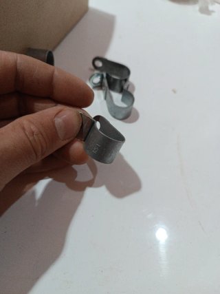 Abrazaderas norma 16  pak de 100