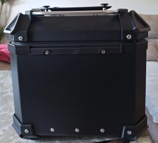 Baúl Moto Negro Universal con Anclajes