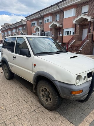 Nissan Terrano II 1997