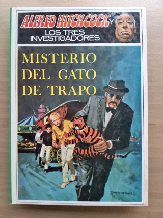 Alfred Hitchcock y los tres investigadores