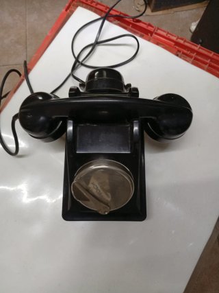 Teléfono antiguo baquelita 1962 colección