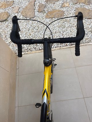 Bicicleta de carretera Carrera Vanquish
