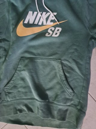 Felpa Nike SB uomo verde con cappuccio