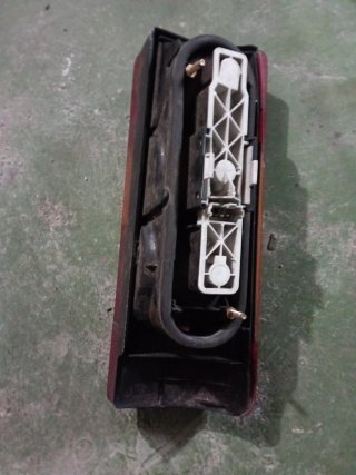 Foco trasero Renault Express izquierda