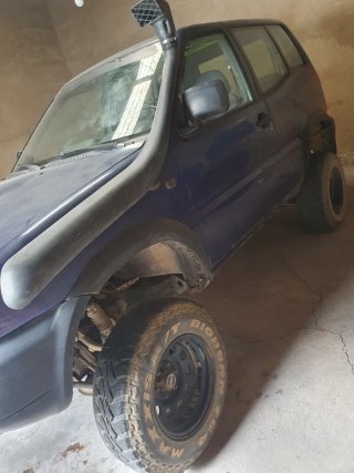 Nissan Terrano II