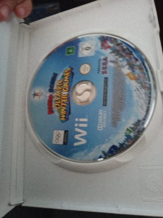 Consola Wii con 5 juegos y 2 mandos