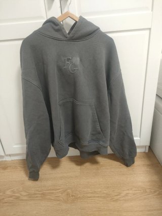 Sudadera Fakegods Negra También he puesto una gris