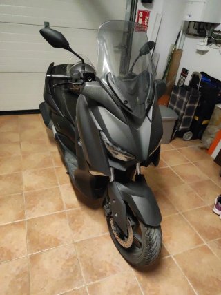 Yamaha XMAX 125 Negra/Gris