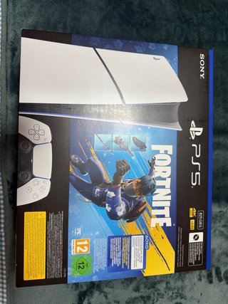 Consola Sony Playstation 5 PS5  Incluye FIFA26
