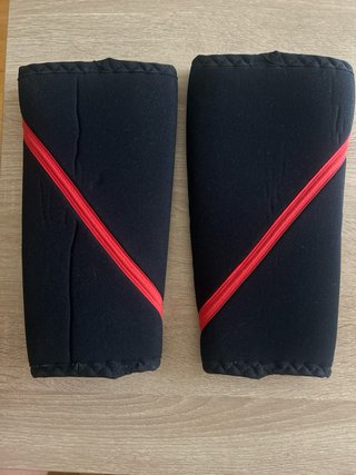 Rodilleras SBD Negras con Rojo