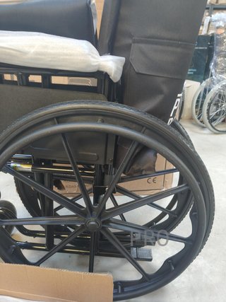 Silla de Ruedas Plegable Autopropulsable (Asiento 46 cm)