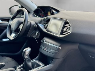 Peugeot 308 5p Style 1.6 BlueHDi 100