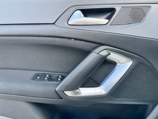 Peugeot 308 5p Style 1.6 BlueHDi 100