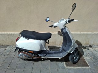 Piaggio Vespa LX 50 Blanca