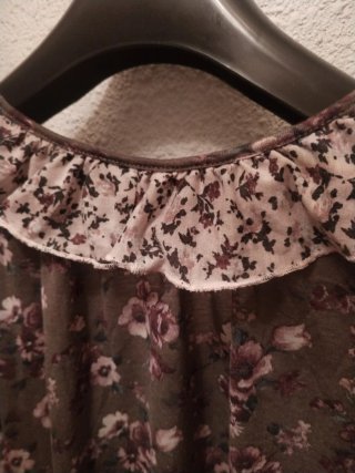 Camiseta Mango flores