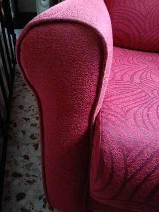 Sillón orejero rojo en Cuidad real