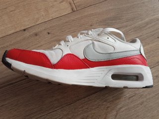 Nike Airmax Rojas y Blancas Talla 40 sin plantilla