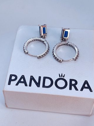 Pendientes pandora de aro rectangulo azul