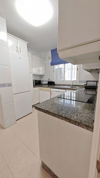 Piso en alquiler en Zona Puerto Deportivo en Fuengirola