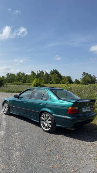 BMW e36 325i