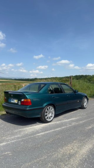 BMW e36 325i