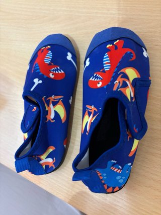 Escarpines infantiles dinosaurios azules Talla 30