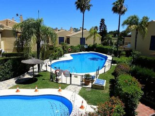 Casa adosada en venta en Puerto Banús en Marbella