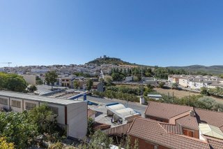 Casa adosada en venta en Alcalá la Real
