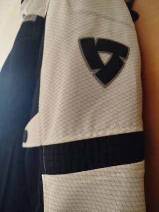 Chaqueta Moto Revit Negra y Blanca