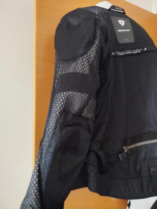 Chaqueta Moto Revit Negra y Blanca