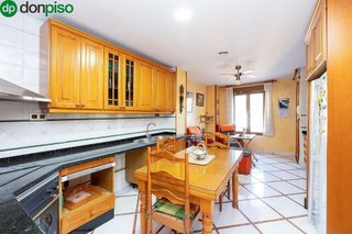 Chalet en venta en Cervantes en Granada