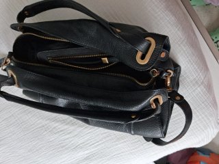 Bolso de piel negro