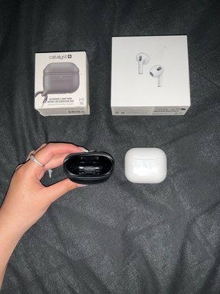Apple AirPods 3ª Gen + Custodia Catalyst