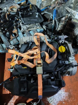 Motor Renault Logan