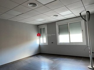Oficina en alquiler en Centre en Tortosa