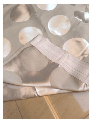 Cortina Satén Jacquard con lunares beige y plata