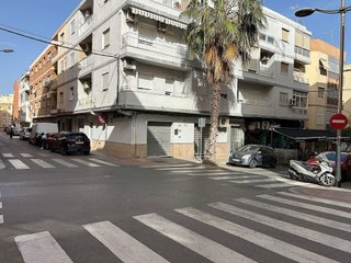 Local comercial en venta en Los Ángeles - Cruz de Caravaca en Almería