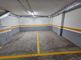 Garaje en venta en Ensanche en Coruña (A)