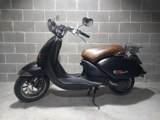 Aprilia Habana Custom 50cc Scooter Negra